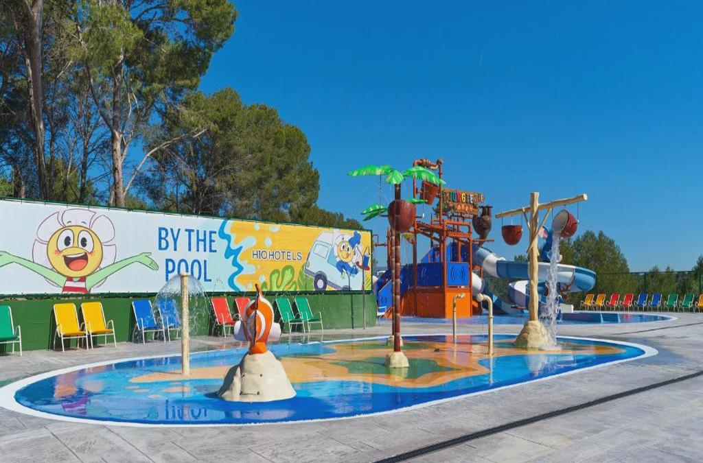 H10 Mediterranean Village