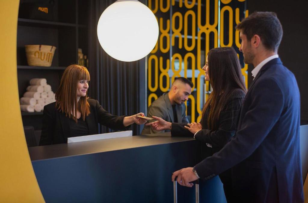 Num Hotel