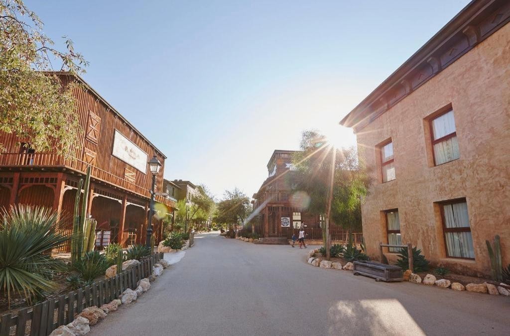 Familienspaß zu Halloween in PortAventura & Ferrari Land - Hotel Gold River at PortAventura World