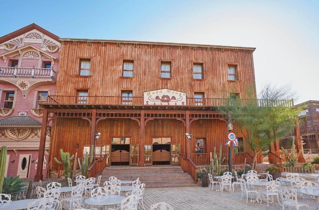 Familienspaß zu Halloween in PortAventura & Ferrari Land - Hotel Gold River at PortAventura World