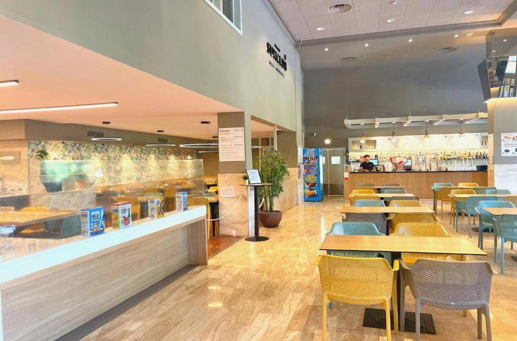 Unwind in Cap Salou - Aparthotel SunClub Salou 4*