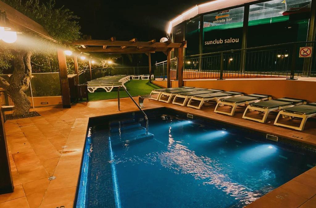 Unwind in Cap Salou - Aparthotel SunClub Salou 4* - Aparthotel SunClub Salou