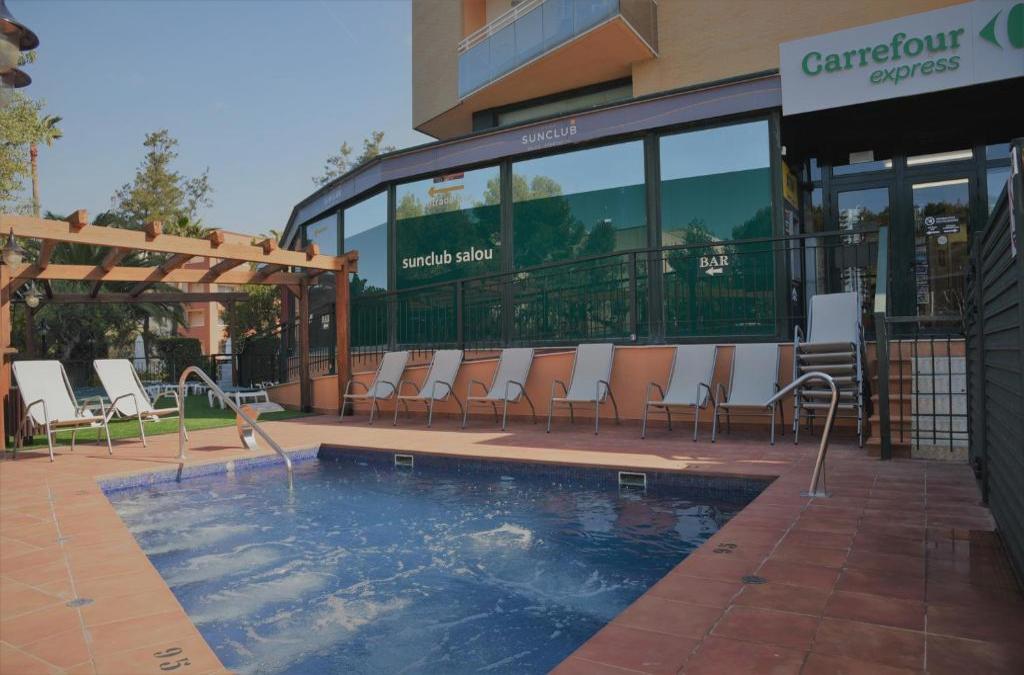 Unwind in Cap Salou - Aparthotel SunClub Salou 4* - Aparthotel SunClub Salou