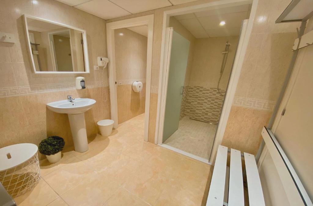 Unwind in Cap Salou - Aparthotel SunClub Salou 4* - Aparthotel SunClub Salou