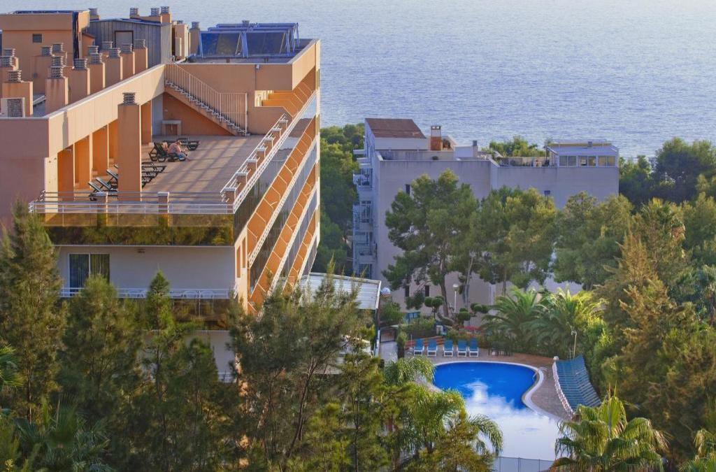 Unwind in Cap Salou - Aparthotel SunClub Salou 4* - Aparthotel SunClub Salou