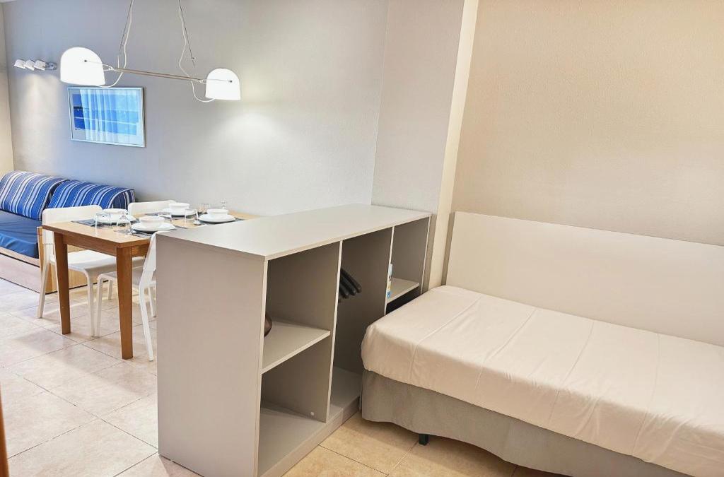 Unwind in Cap Salou - Aparthotel SunClub Salou 4* - Aparthotel SunClub Salou