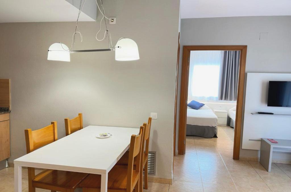 Unwind in Cap Salou - Aparthotel SunClub Salou 4* - Aparthotel SunClub Salou