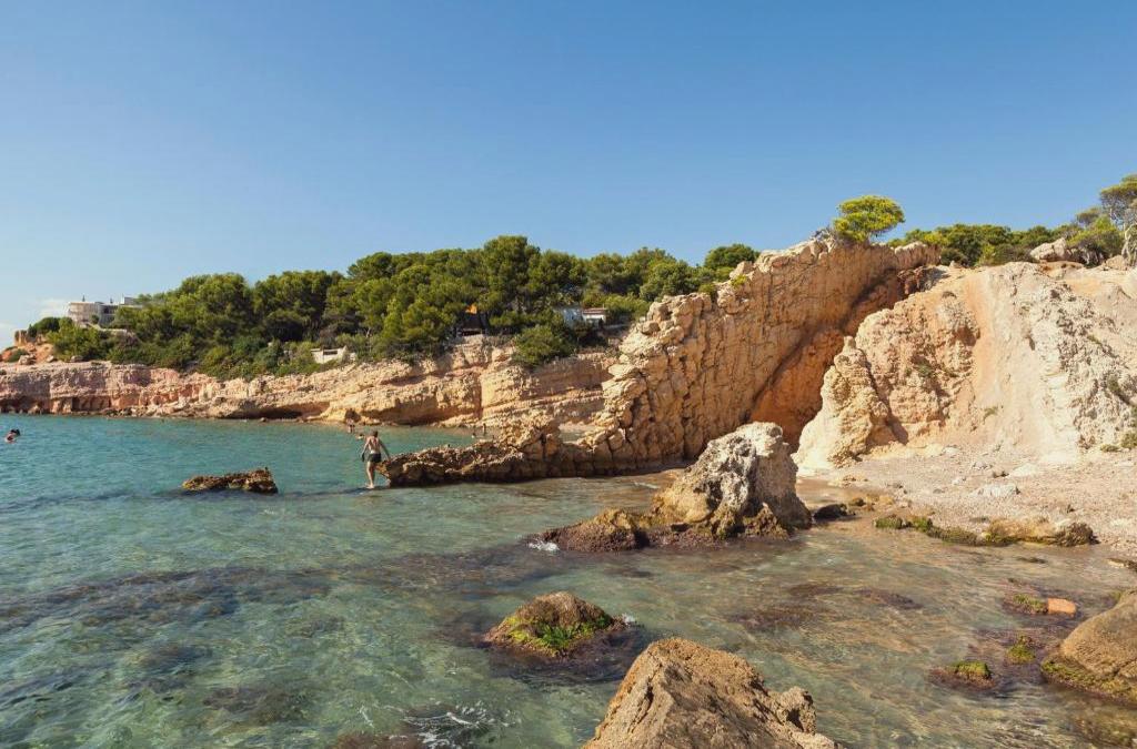 Unwind in Cap Salou - Aparthotel SunClub Salou 4* - Aparthotel SunClub Salou