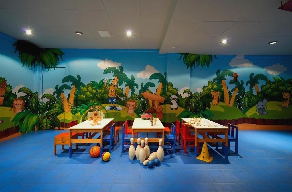 Hotel Eurosalou & Spa 4* + Tickets to Aquopolis