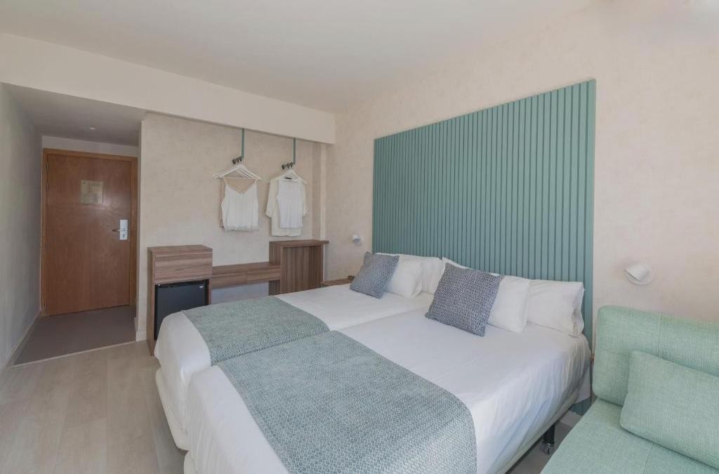Hotel Eurosalou & Spa 4* + Tickets to Aquopolis - Hotel Eurosalou & Spa