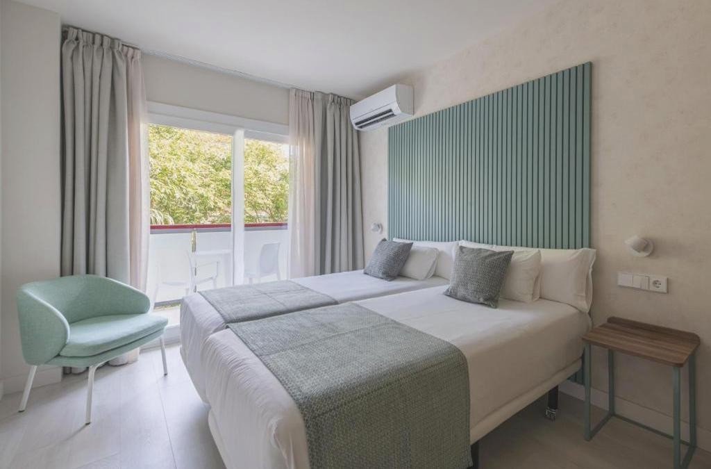 Hotel Eurosalou & Spa 4* + Tickets to Aquopolis - Hotel Eurosalou & Spa