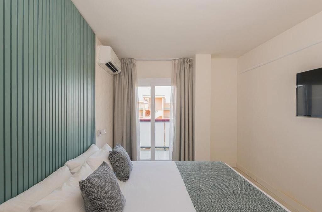 Hotel Eurosalou & Spa 4* + Tickets to Aquopolis - Hotel Eurosalou & Spa