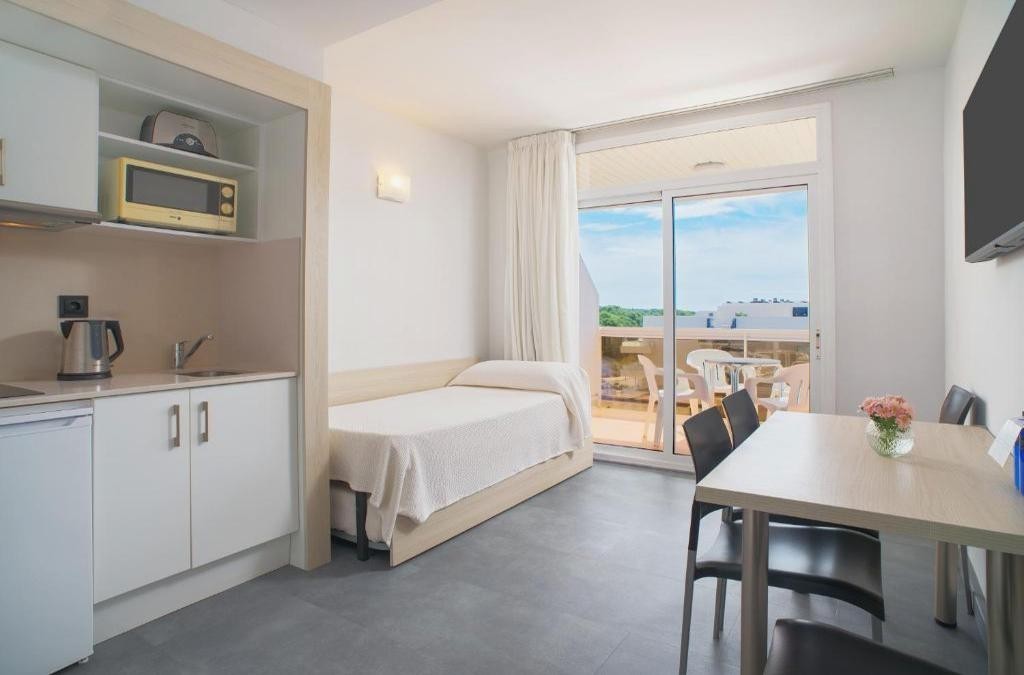 Salou: PortAventura e Ferrari Land - Hotel y Aparthotel Ponient Marinada