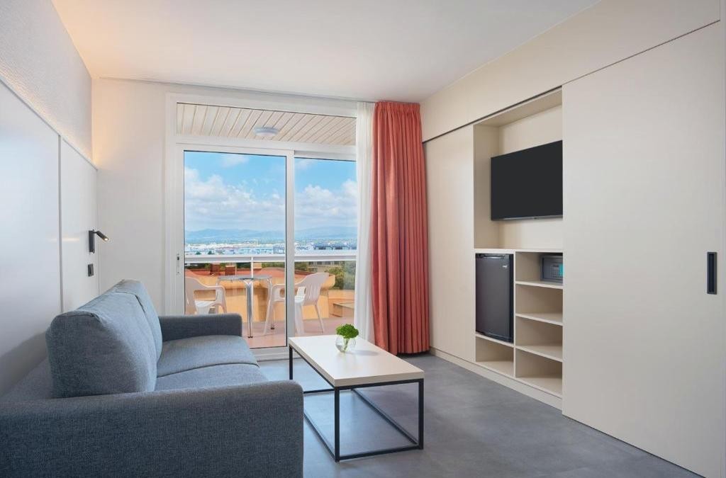 Salou: PortAventura e Ferrari Land - Hotel y Aparthotel Ponient Marinada