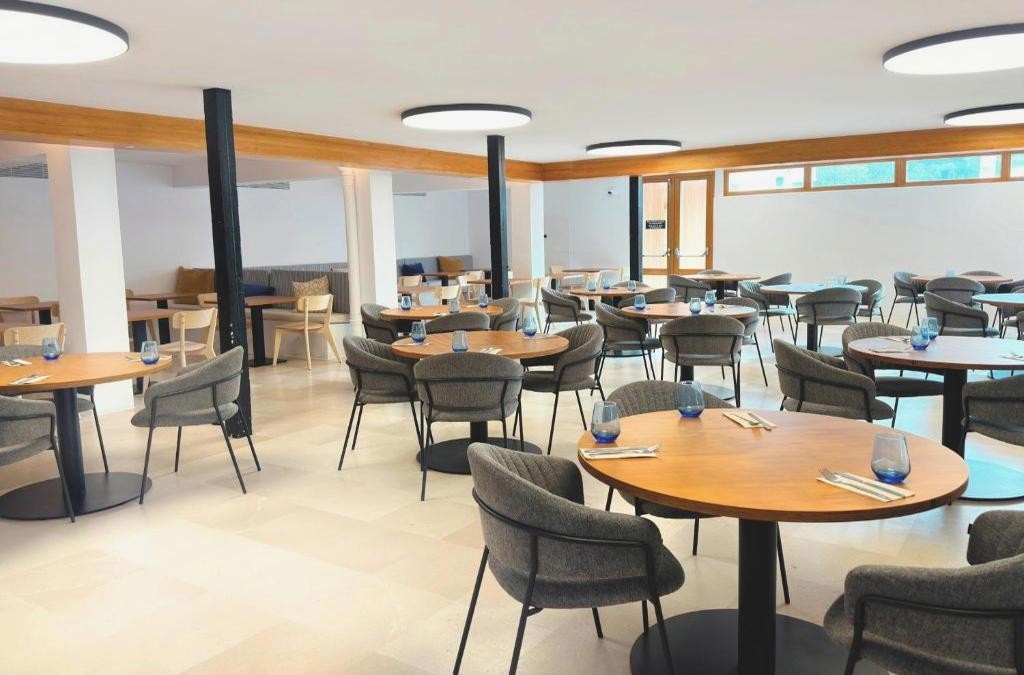 Salou for adults, right by Cala Font - SunClub CalaVinya