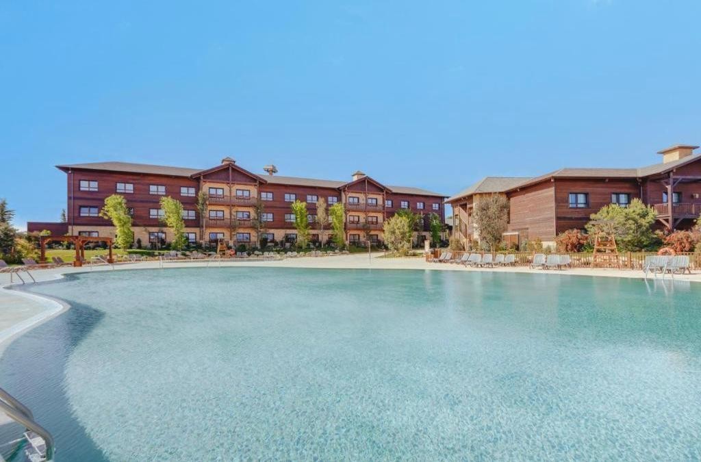 Fernwestlicher Spaß in Salou: Luxusaufenthalt im Colorado Creek, PortAventura