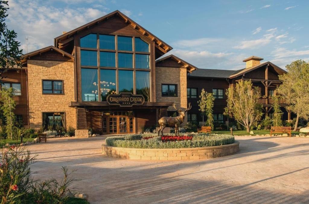 Fernwestlicher Spaß in Salou: Luxusaufenthalt im Colorado Creek, PortAventura