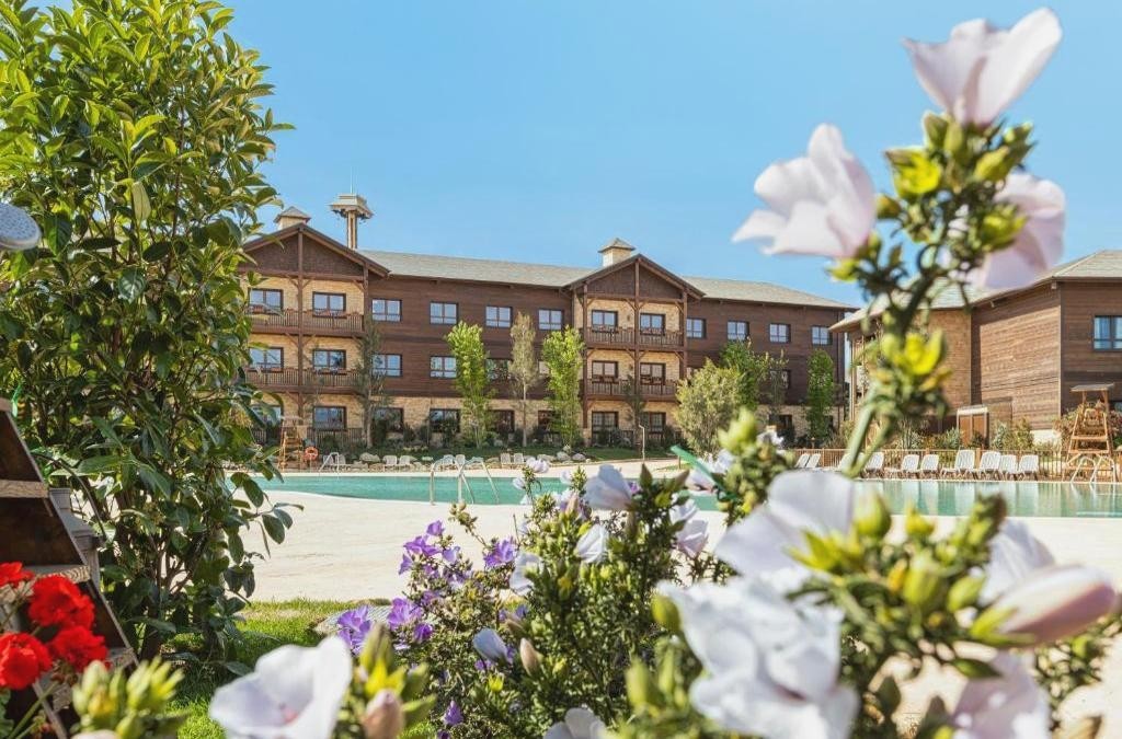 Fernwestlicher Spaß in Salou: Luxusaufenthalt im Colorado Creek, PortAventura