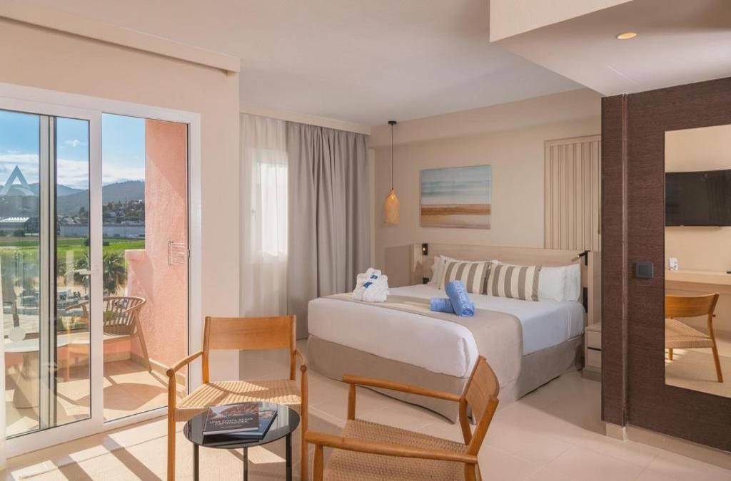 Adults only break in Santa Susanna, close to Barcelona - AQUA Hotel The Breeze & Spa (Adults Only)