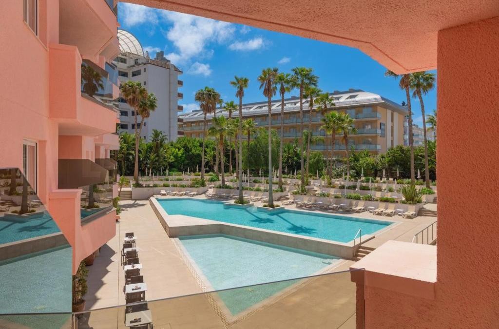 Adults only break in Santa Susanna, close to Barcelona - AQUA Hotel The Breeze & Spa (Adults Only)