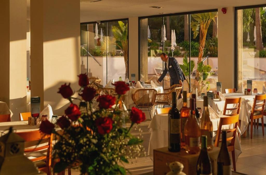 Adults only break in Santa Susanna, close to Barcelona - AQUA Hotel The Breeze & Spa (Adults Only)
