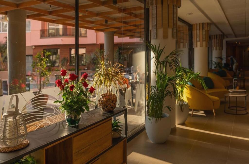 Adults only break in Santa Susanna, close to Barcelona - AQUA Hotel The Breeze & Spa (Adults Only)