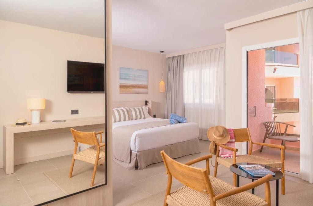 Adults only break in Santa Susanna, close to Barcelona - AQUA Hotel The Breeze & Spa (Adults Only)