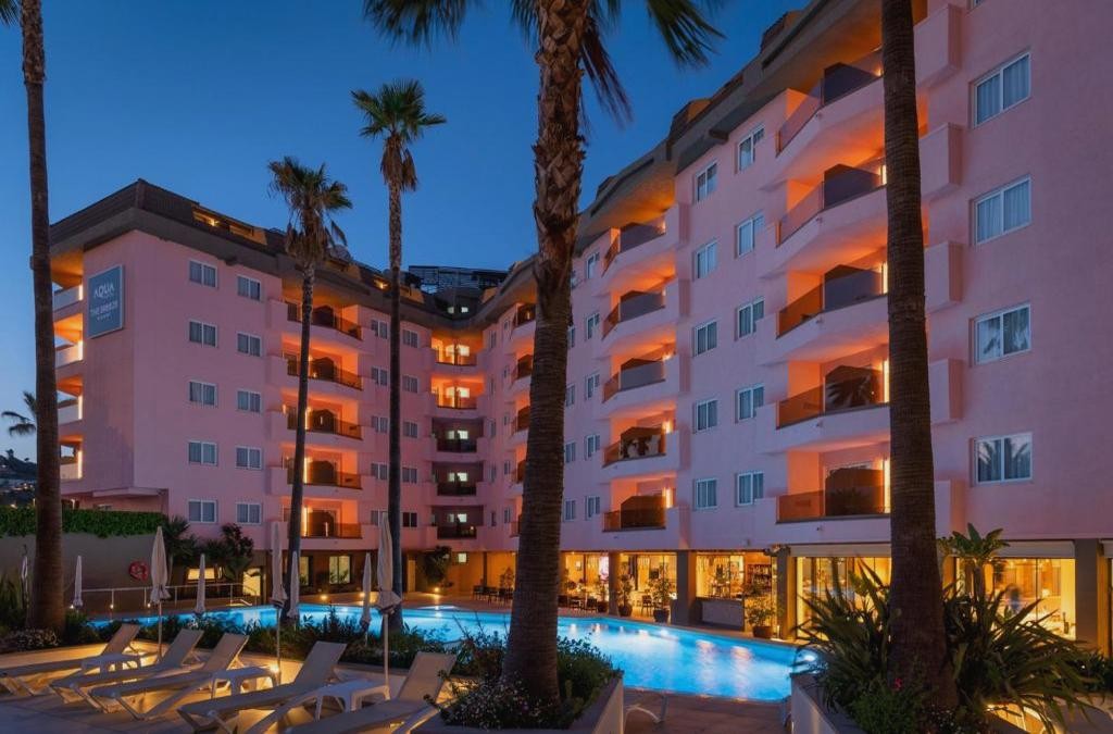 Adults only break in Santa Susanna, close to Barcelona - AQUA Hotel The Breeze & Spa (Adults Only)
