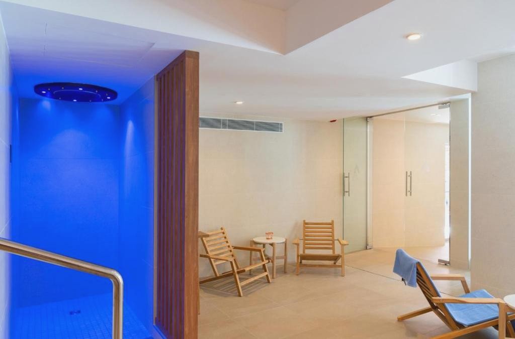 Adults only break in Santa Susanna, close to Barcelona - AQUA Hotel The Breeze & Spa (Adults Only)
