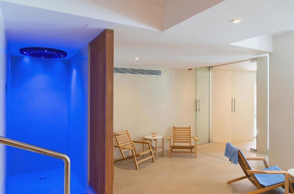 Adults only break in Santa Susanna, close to Barcelona - AQUA Hotel The Breeze & Spa (Adults Only)