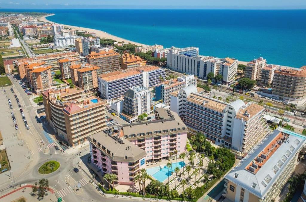Adults only break in Santa Susanna, close to Barcelona - AQUA Hotel The Breeze & Spa (Adults Only)
