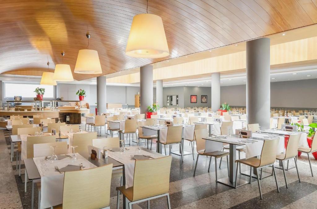 Férias em família perto de Barcelona - Hotel Alegria Caprici Verd