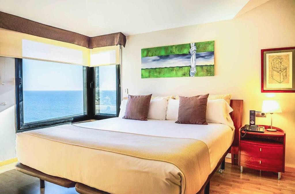 Sitges com Vista: Mar, Charme e Conforto - Estela Barcelona