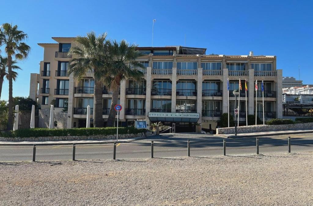 Sitges com Vista: Mar, Charme e Conforto - Estela Barcelona