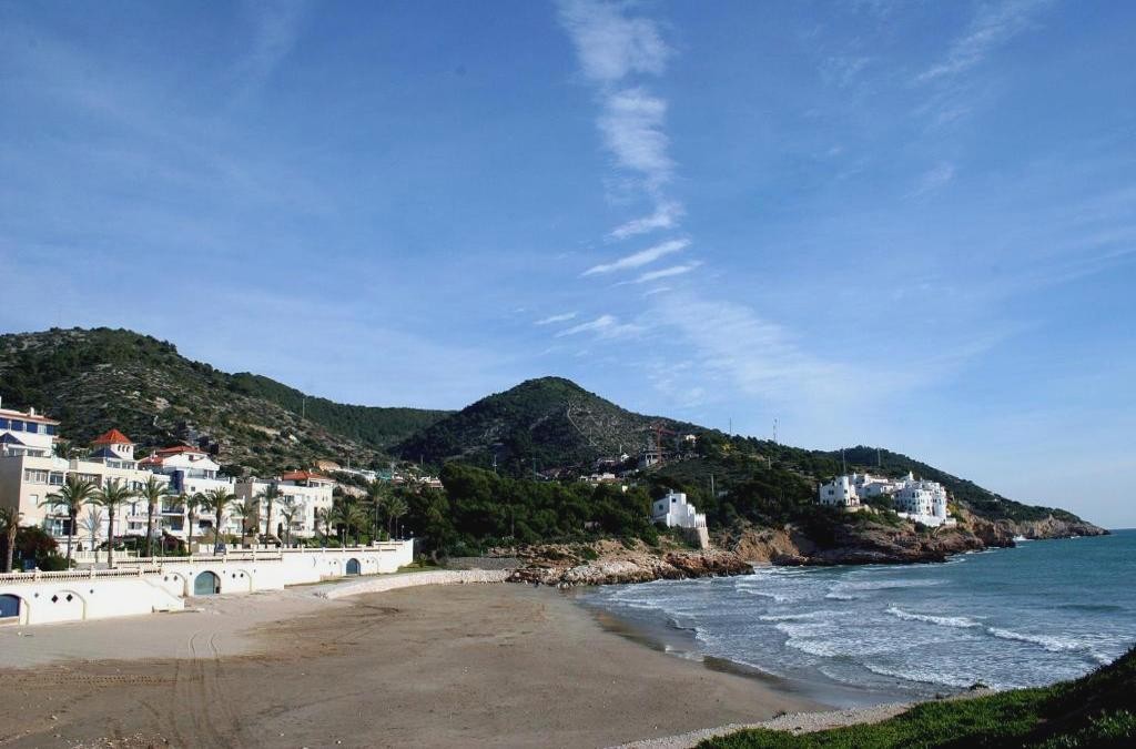 Sitges com Vista: Mar, Charme e Conforto - Estela Barcelona