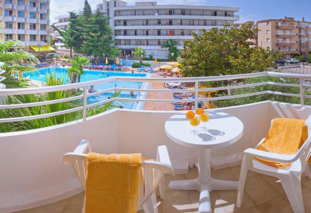 GHT Oasis Tossa & Spa