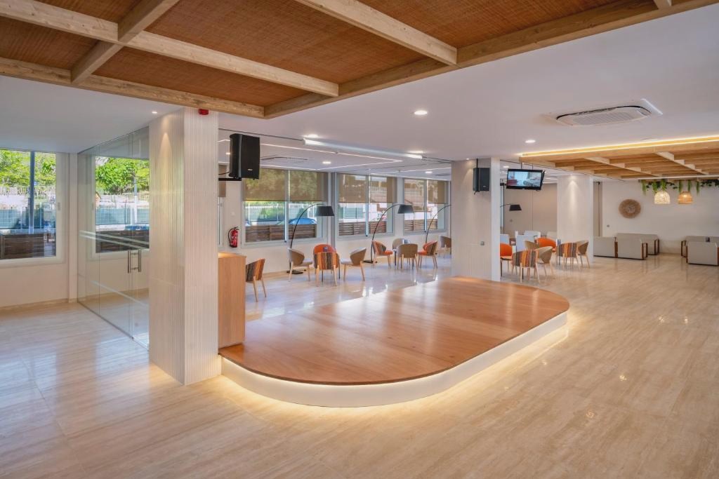 GHT Oasis Tossa & Spa