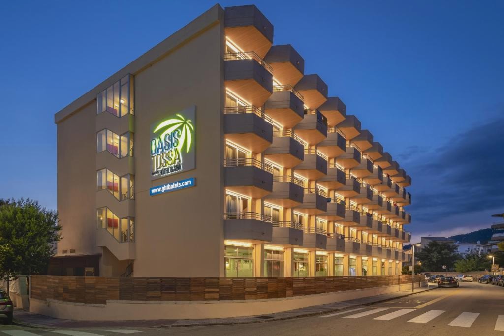 GHT Oasis Tossa & Spa
