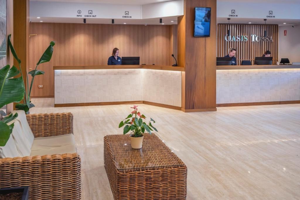 GHT Oasis Tossa & Spa