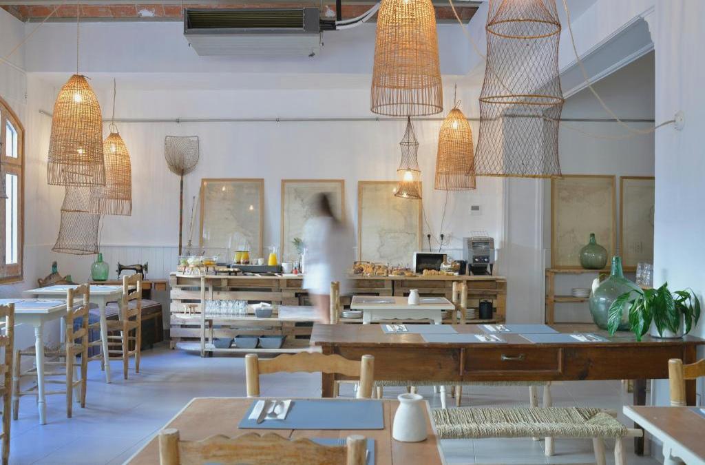 Costa Brava holidays with Breakfast