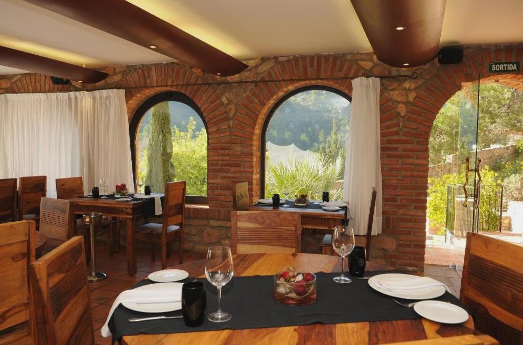 Relaxe e cultura a um passo de Tarragona - La Figuerola Hotel & Restaurant