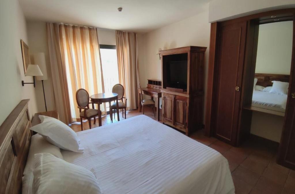 Relaxe e cultura a um passo de Tarragona - La Figuerola Hotel & Restaurant