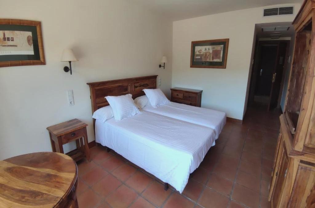 Relaxe e cultura a um passo de Tarragona - La Figuerola Hotel & Restaurant