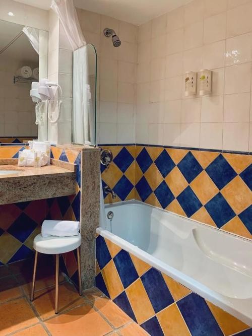 Relaxe e cultura a um passo de Tarragona - La Figuerola Hotel & Restaurant