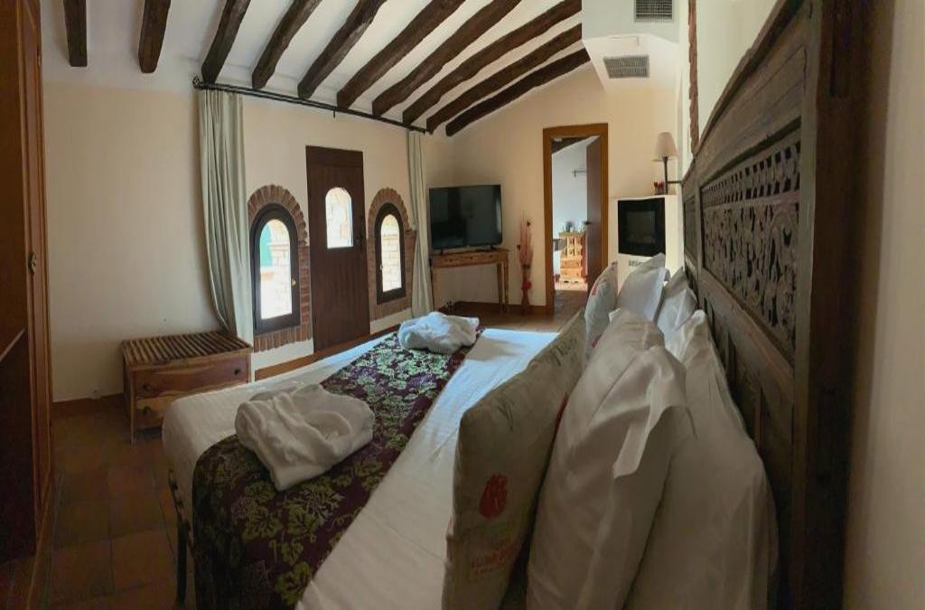 Relaxe e cultura a um passo de Tarragona - La Figuerola Hotel & Restaurant