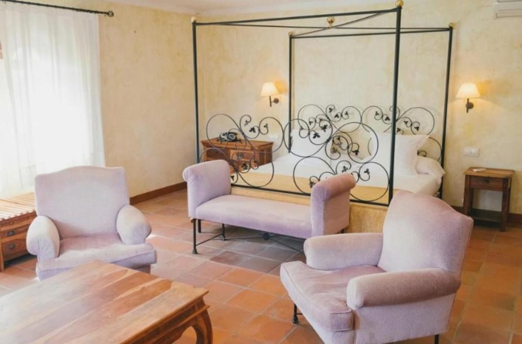 Relaxe e cultura a um passo de Tarragona - La Figuerola Hotel & Restaurant