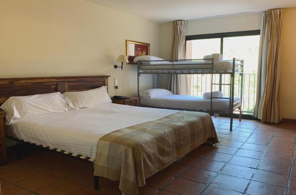 Relaxe e cultura a um passo de Tarragona - La Figuerola Hotel & Restaurant