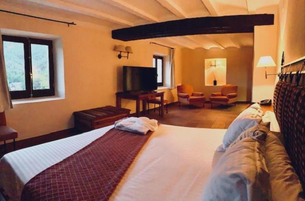 Relaxe e cultura a um passo de Tarragona - La Figuerola Hotel & Restaurant