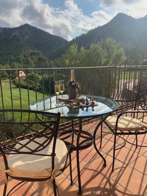 Relaxe e cultura a um passo de Tarragona - La Figuerola Hotel & Restaurant