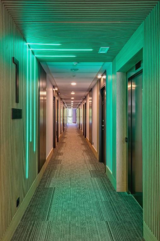 Madrid City Break + Tickets to Warner Theme Park! - DWO Colours Alcalá